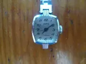 часы наручные женские "Заря" СССР нерабочие